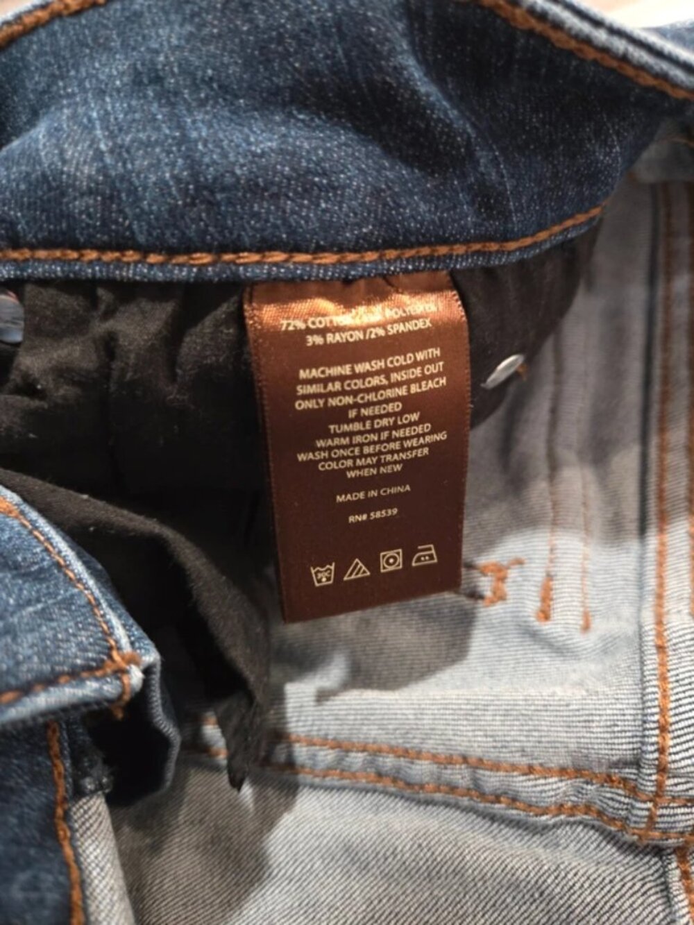 Y2K Style Kut from the Kloth Dark Blue Denim Flared Wide Legged Jeans Size 12 - Picture 5 of 5